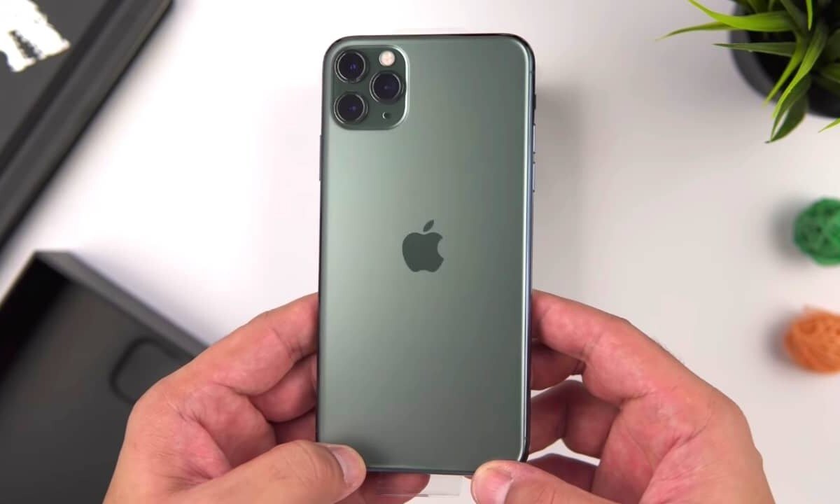 IPhone 11 Pro Max Price in Pakistan 2023 | Specs & Review